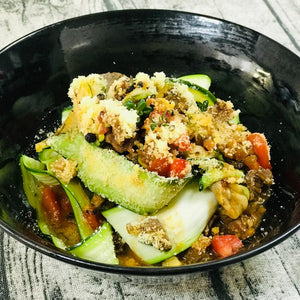 ズッキーニヌードルとゴロゴロお肉のミートソース